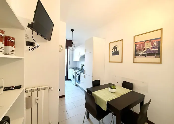 Apartment Bocconi Park View Near Prada Mailand