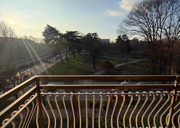 Apartment Bocconi Park View Near Prada